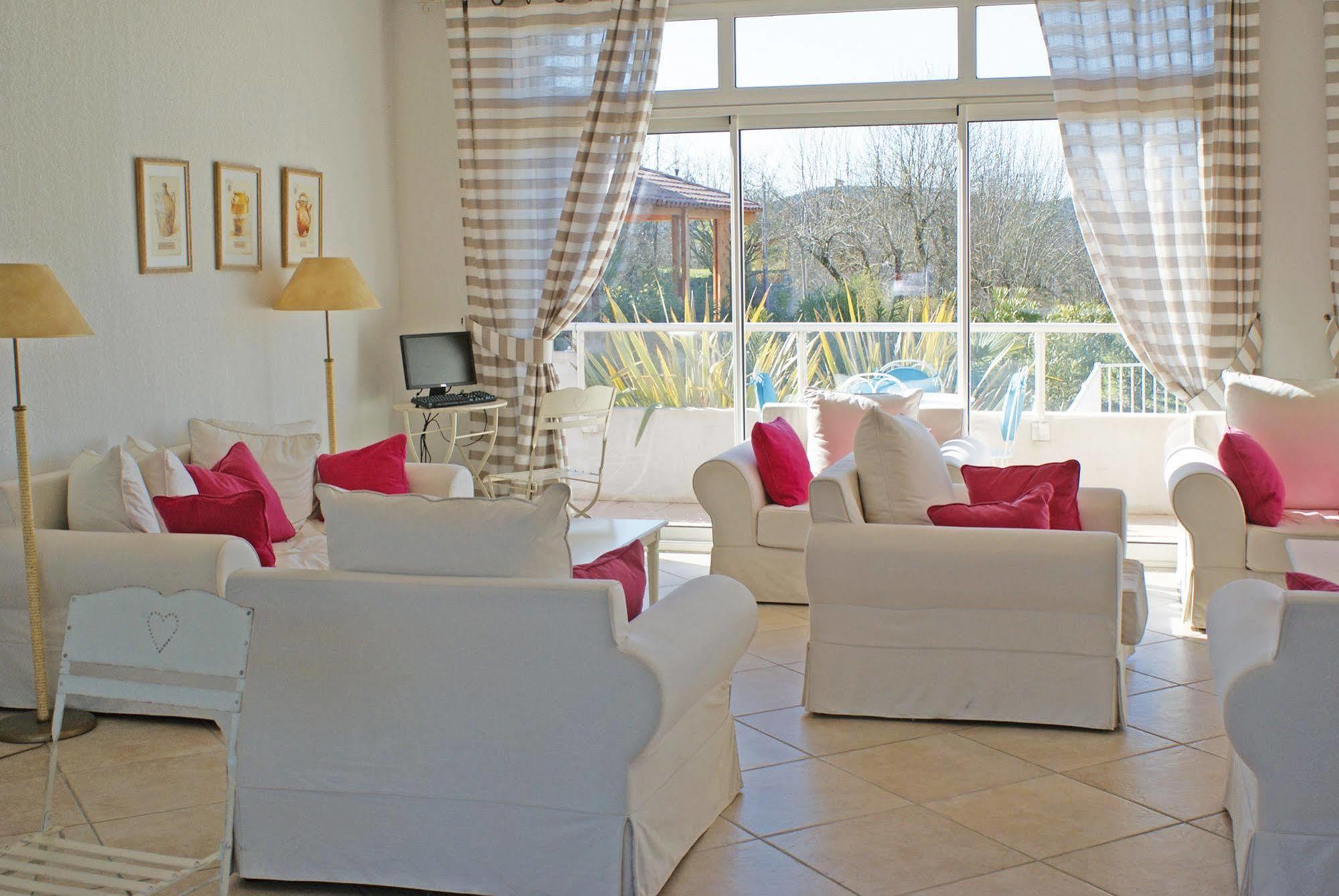 מוטורו Lagrange Vacances Les Bastides Des Chaumettes מראה חיצוני תמונה
